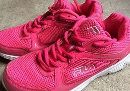 pink shoes 9